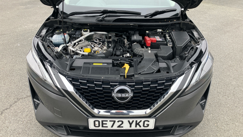 Nissan Qashqai 1.3 DiG-T MH N-Connecta 5dr Petrol Hatchback